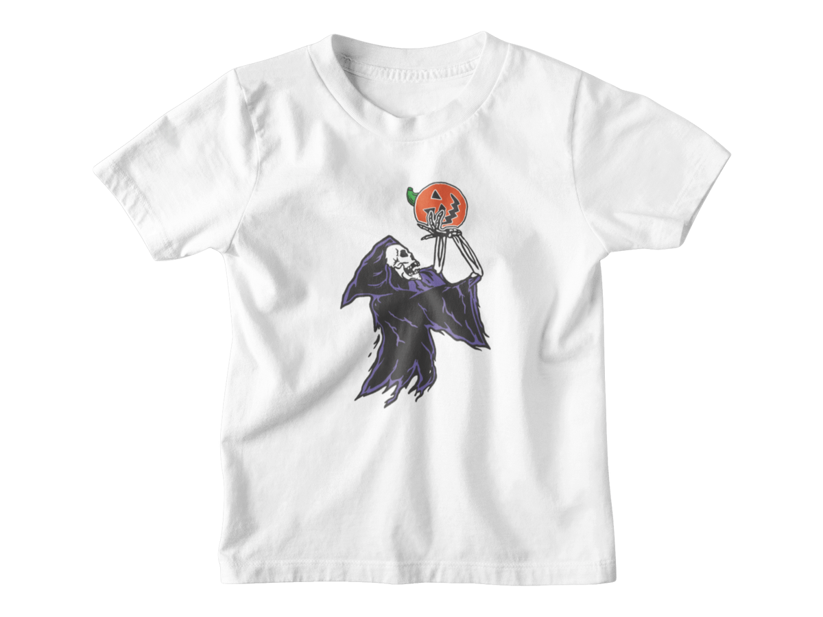 A white kids short-sleeve kids&