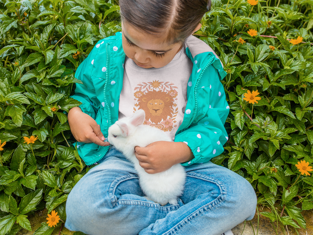 Leo astrology toddler tee.